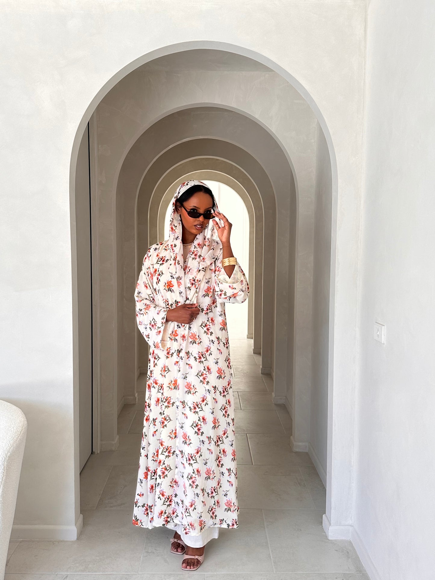 Zahra Abaya - Cream Floral